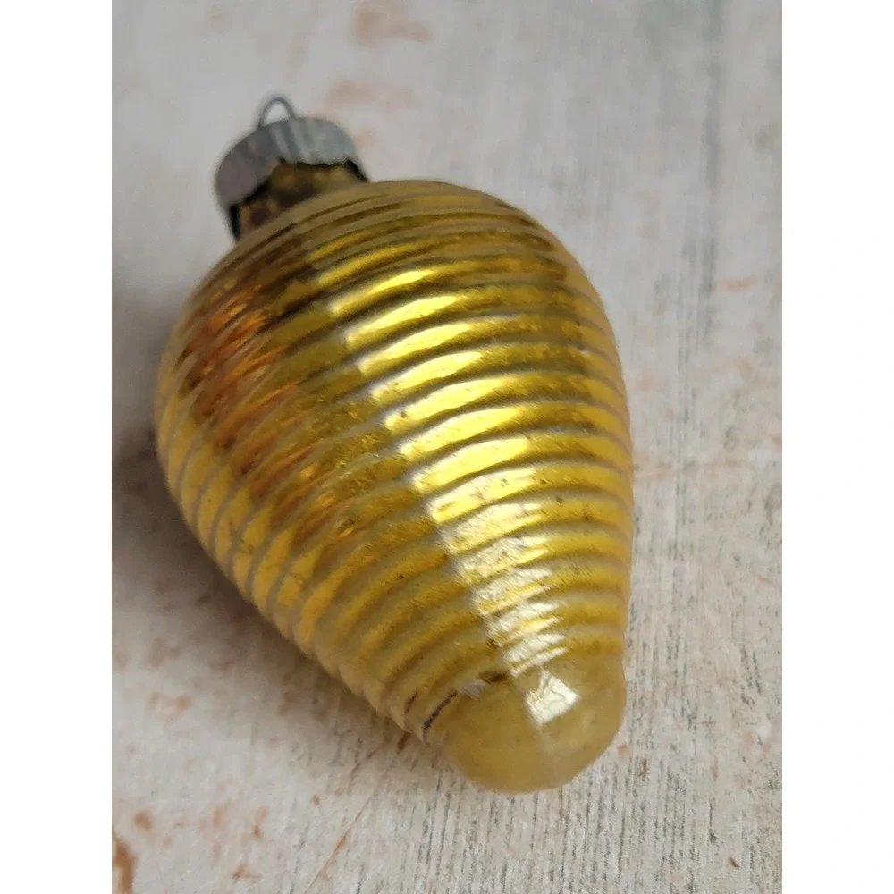 Shiny Brite vintage shiny